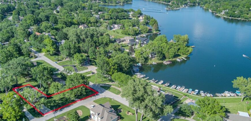 10802 NW 75 Street, Weatherby Lake, MO 64152