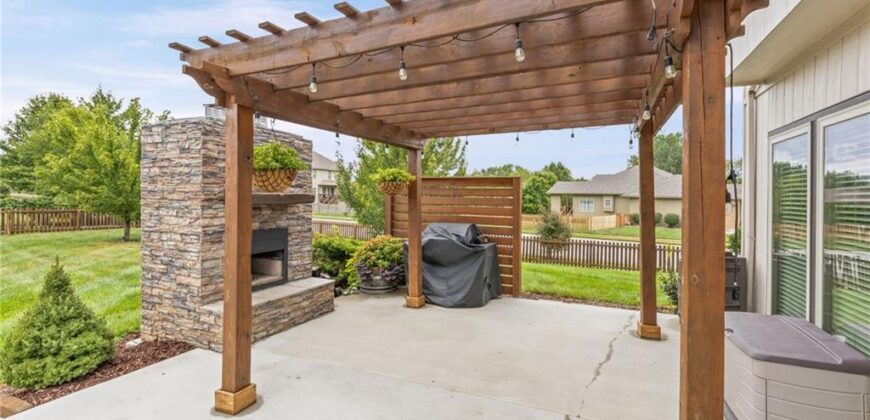 10200 NE 102nd Street, Kansas City, MO 64157