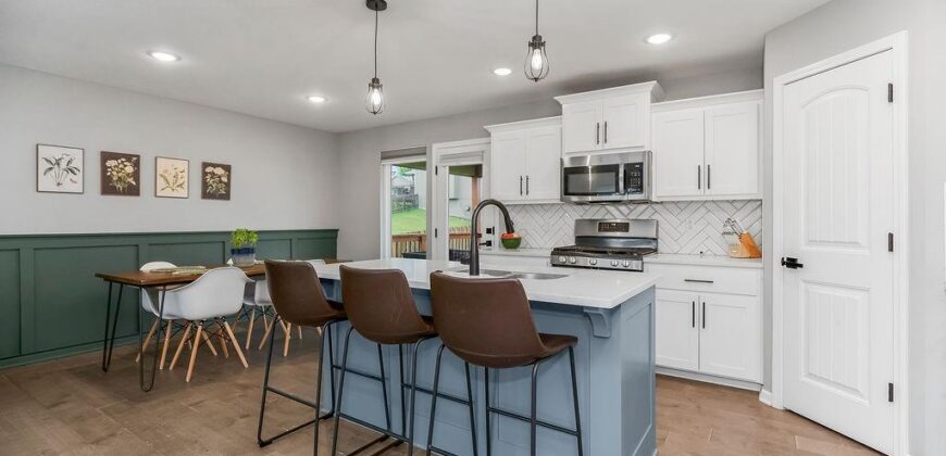 11722 N WINDSOR Avenue, Kansas City, MO 64157