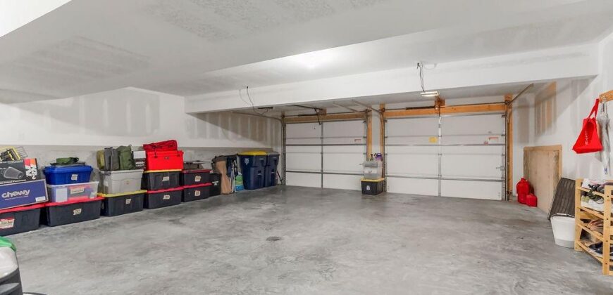 11722 N WINDSOR Avenue, Kansas City, MO 64157