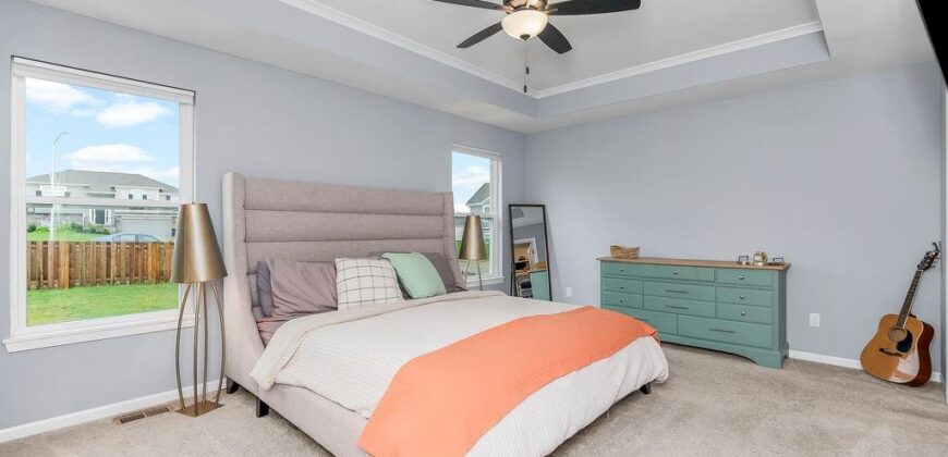 11722 N WINDSOR Avenue, Kansas City, MO 64157