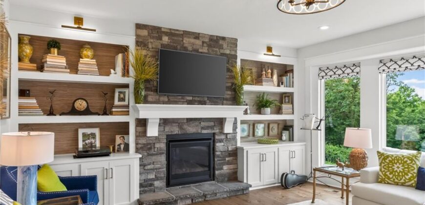 14670 Thousand Oaks Place, Parkville, MO 64152