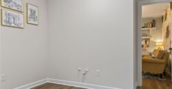 14670 Thousand Oaks Place, Parkville, MO 64152