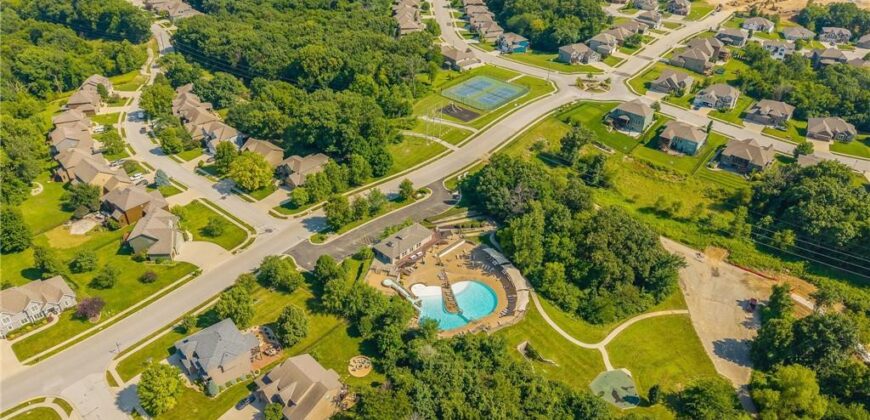 14670 Thousand Oaks Place, Parkville, MO 64152