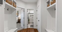 14670 Thousand Oaks Place, Parkville, MO 64152