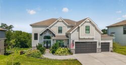 14670 Thousand Oaks Place, Parkville, MO 64152