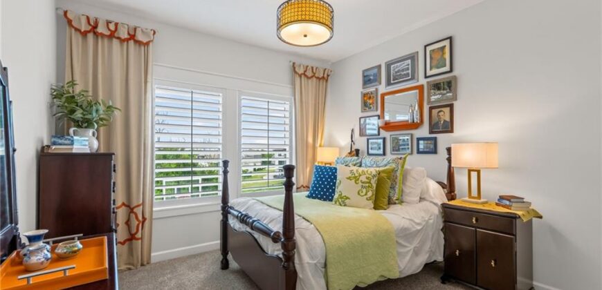 14670 Thousand Oaks Place, Parkville, MO 64152