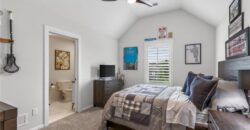 14670 Thousand Oaks Place, Parkville, MO 64152