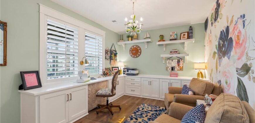 14670 Thousand Oaks Place, Parkville, MO 64152