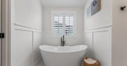 14670 Thousand Oaks Place, Parkville, MO 64152