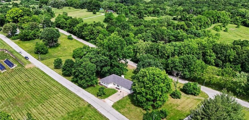 1500 Ridgeview Road, Liberty, MO 64068