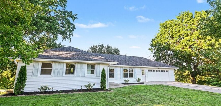1500 Ridgeview Road, Liberty, MO 64068
