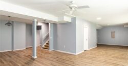 10121 NW River Hills Drive, Parkville, MO 64152