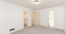 10121 NW River Hills Drive, Parkville, MO 64152