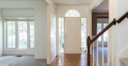 10121 NW River Hills Drive, Parkville, MO 64152