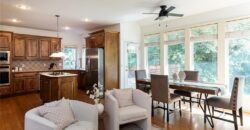 10121 NW River Hills Drive, Parkville, MO 64152