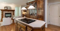 10121 NW River Hills Drive, Parkville, MO 64152