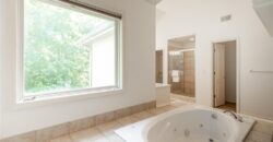 10121 NW River Hills Drive, Parkville, MO 64152