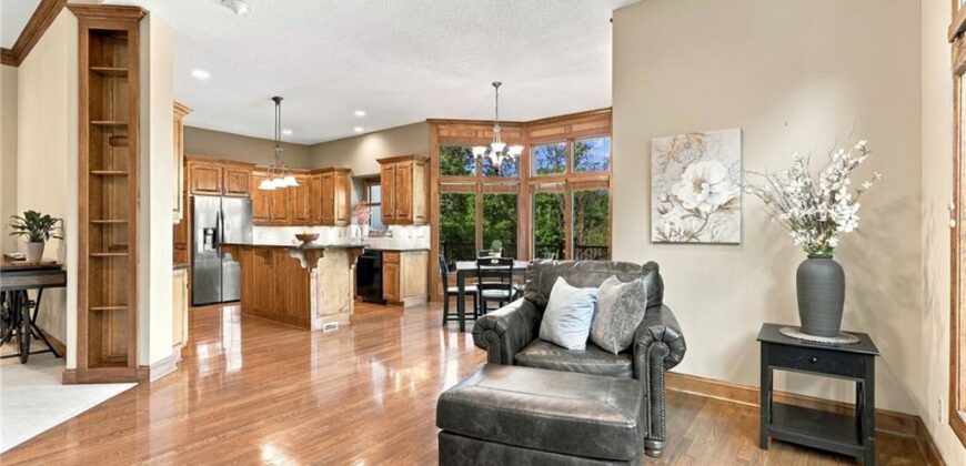 8615 NW Baker Road Circle, Kansas City, MO 64153