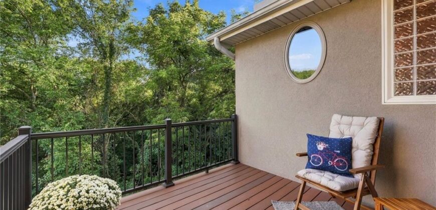 8615 NW Baker Road Circle, Kansas City, MO 64153