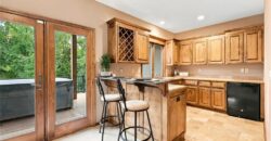 8615 NW Baker Road Circle, Kansas City, MO 64153