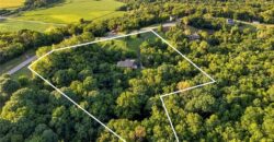 8615 NW Baker Road Circle, Kansas City, MO 64153