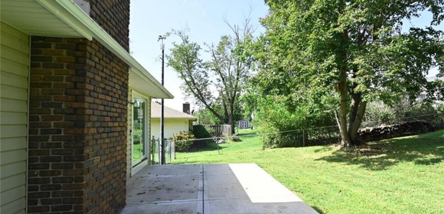 520 Thomas Drive, Platte City, MO 64079