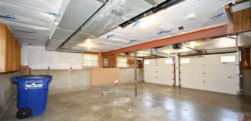 520 Thomas Drive, Platte City, MO 64079