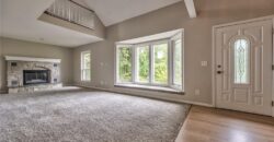 5409 NW Fox Hill Road, Parkville, MO 64152