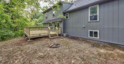 5409 NW Fox Hill Road, Parkville, MO 64152