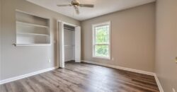 5409 NW Fox Hill Road, Parkville, MO 64152