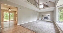 5409 NW Fox Hill Road, Parkville, MO 64152