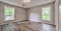 5409 NW Fox Hill Road, Parkville, MO 64152
