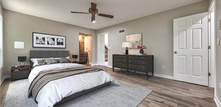 5409 NW Fox Hill Road, Parkville, MO 64152