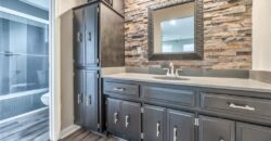 5409 NW Fox Hill Road, Parkville, MO 64152