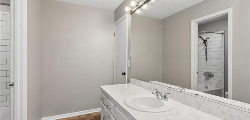 9926 N CHERRY Drive, Kansas City, MO 64155