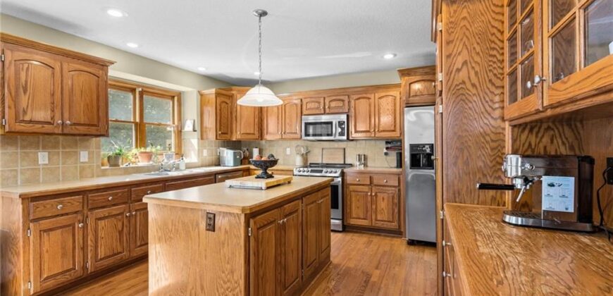 7640 N Everton Avenue, Kansas City, MO 64152