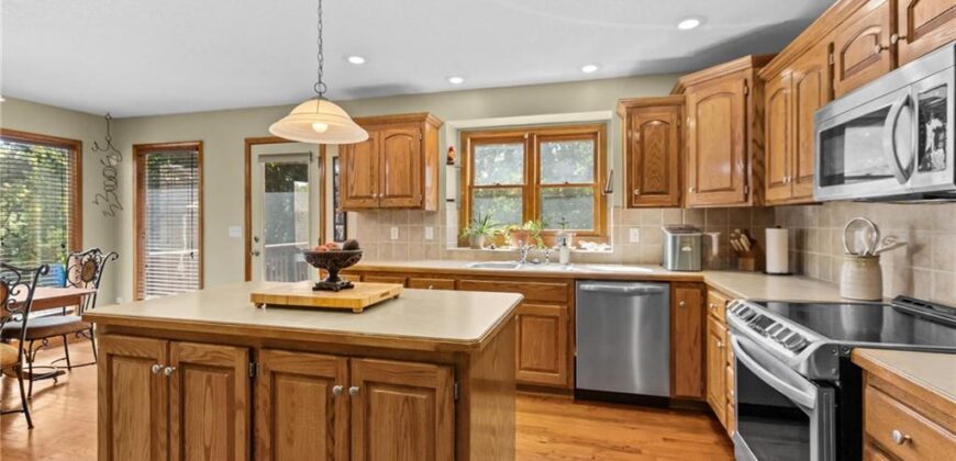 7640 N Everton Avenue, Kansas City, MO 64152