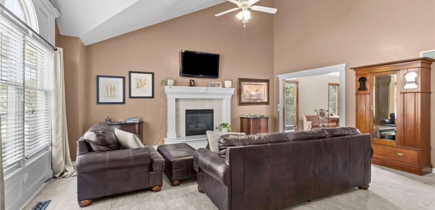 7640 N Everton Avenue, Kansas City, MO 64152