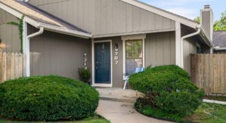 4727 N Cliff Hill Circle, Kansas City, MO 64151