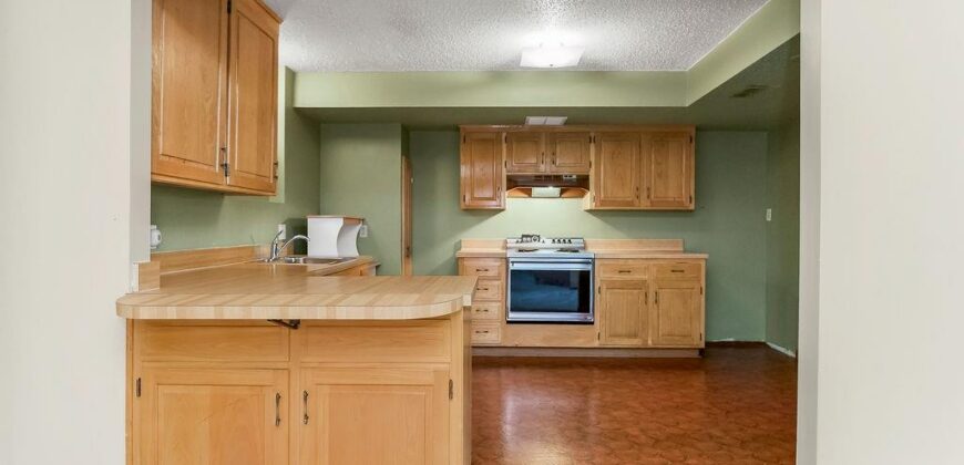 4727 N Cliff Hill Circle, Kansas City, MO 64151