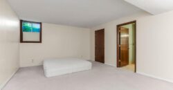 4727 N Cliff Hill Circle, Kansas City, MO 64151