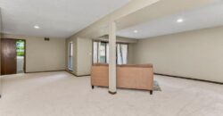 4727 N Cliff Hill Circle, Kansas City, MO 64151