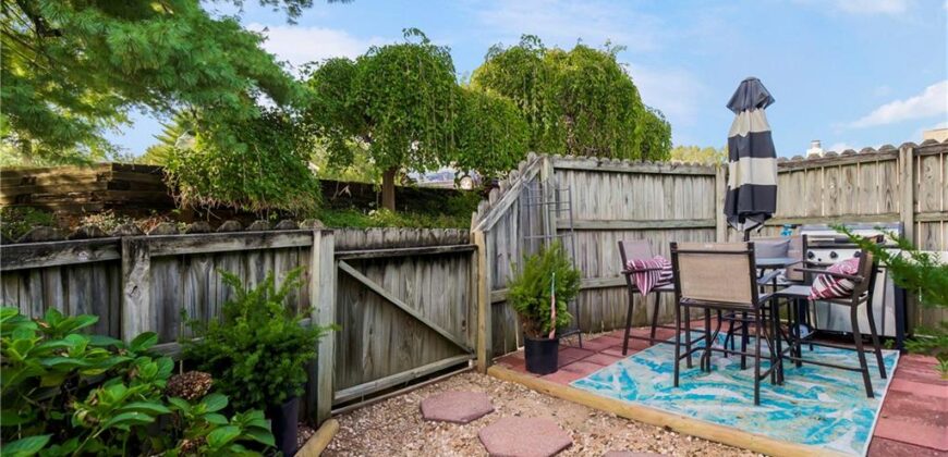 4727 N Cliff Hill Circle, Kansas City, MO 64151