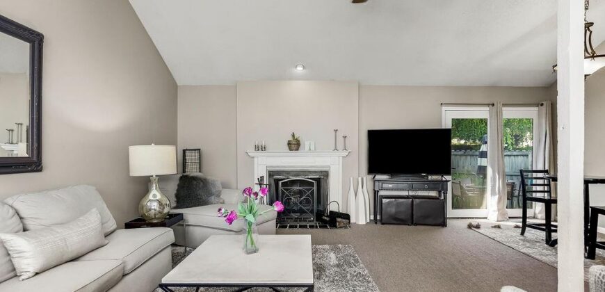 4727 N Cliff Hill Circle, Kansas City, MO 64151