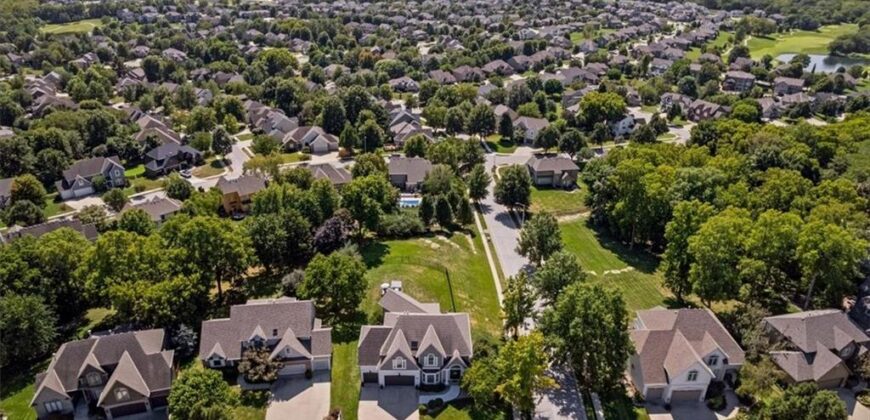 8901 NE 92nd Terrace, Kansas City, MO 64157