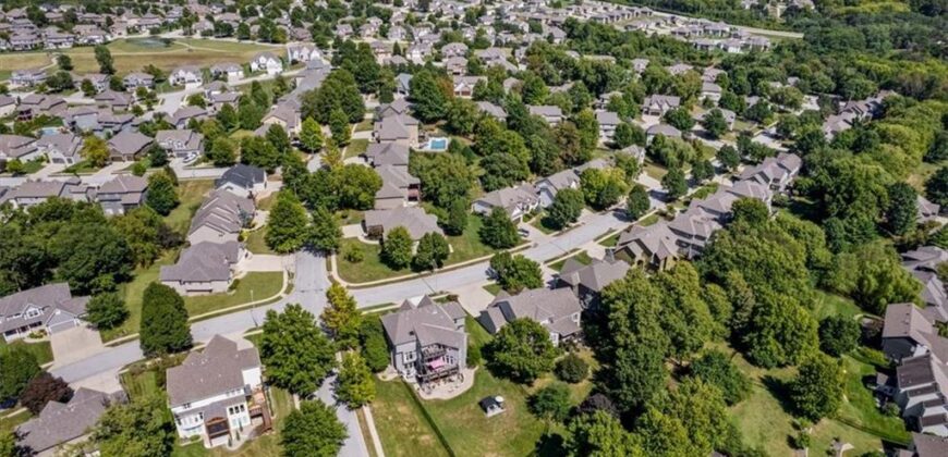 8901 NE 92nd Terrace, Kansas City, MO 64157