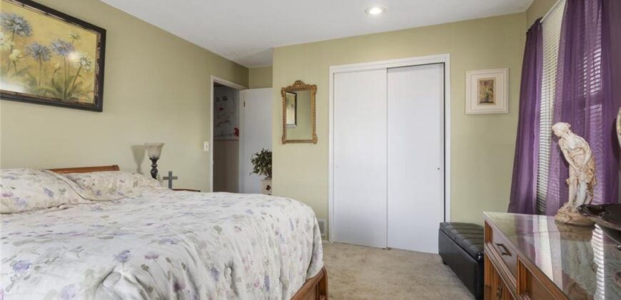 1476 NW 64th Terrace, Kansas City, MO 64118