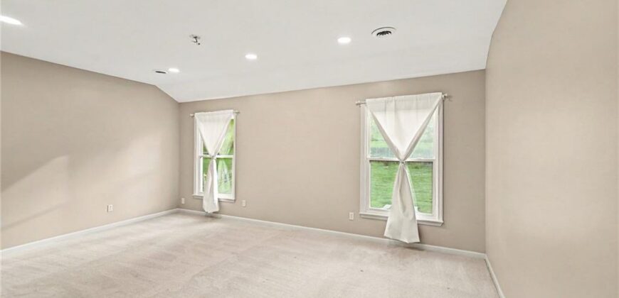 1005 Blueberry Lane, Liberty, MO 64068
