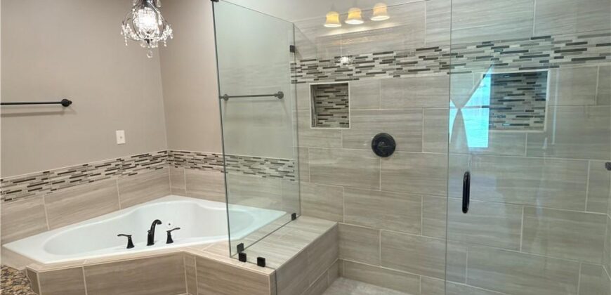 1005 Blueberry Lane, Liberty, MO 64068